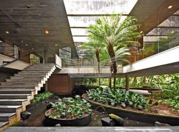 Casa · 976m² · 3 Quartos · 6 Vagas · Casa de Alto Padrão 3 Suítes para Comprar, 3.100m² - Cidade Jardim, São Paulo/SP. 