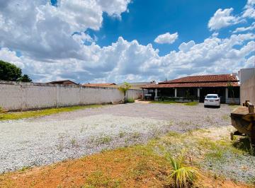 Terreno de 3 quartos, Vicente Pires · Lote Rua 10 de Vicente Pires - 20m de frente - Condomínio - casa simples 