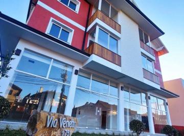 Apartamento · 50m² · 3 Quartos · 1 Vaga · Cobertura com 3 dormitórios à venda por R$ 884.000,00 - Avenida Central - Gramado/RS