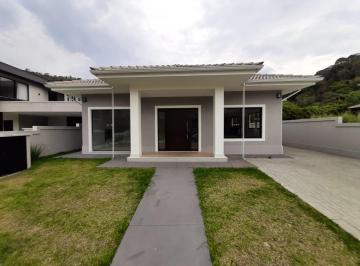 Casa de 3 quartos, Teresópolis · Casa Linear clean com 3 suítes