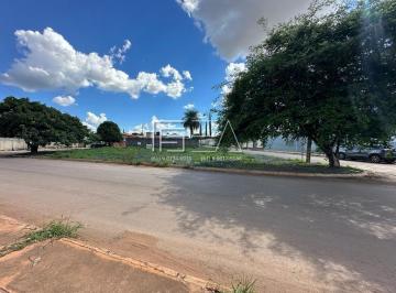 Terreno · 680m² · Oportunidade Única: Terreno Pronto para Construir em Localização Privilegiada!