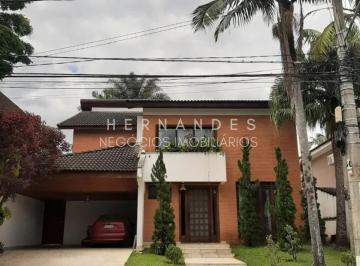 Foto 01 · Casa em Condomínio de Luxo em Alphaville, Santana de Parnaíba-SP: 5 quartos, 4 suítes, 3 salas e 350