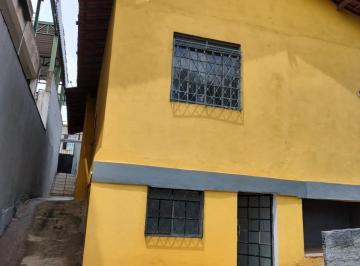 Foto 01 · Casa em Lote de 360 m2, todo murado, 3 quartos, 2 salas, varanda, 2 banheiros - Bairro Belmont - Bel