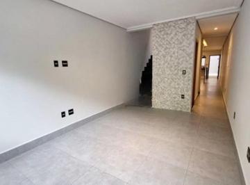 Casa de 3 quartos, São Paulo · Sobrado à venda Novo no Jardim Mangalot com 3 dormitórios
