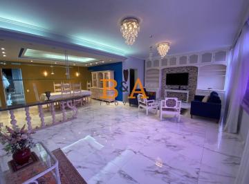 Apartamento · 200m² · 4 Quartos · 1 Vaga · B&A Vende Apartamento 4 Quartos 1 Vaga em Copacabana