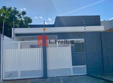 Casa de 2/4 com suíte na Mangabeira · Casa de 2/4 com suíte na Mangabeira
