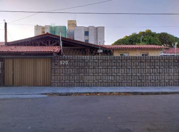 Fachada Frente · Excelente Casa no Parreão com 4 quartos, 5 vagas e 3 quitinetes no Quintal.