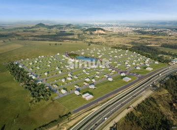 Terreno · 200m² · Onde viver e investir é a escolha certa