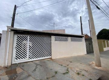 Casa · 133m² · 2 Quartos · 2 Vagas · Casa Padrão em Araraquara