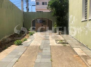 Casa · 348m² · 3 Quartos · 4 Vagas · Sobrado a Venda, 03 quartos, suíte, amplo terreno 483m²!
