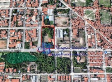 6fec5445f1aededda963643b3713bdb005ffd905 · Terreno em excelente localização com 10 mil m²