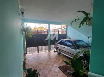 Garagem/estacionamento · Casa (sobrado na rua) 3 dormitórios/suite, cozinha planejada