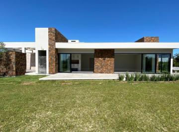 977158.jpg · Casa 4 Dormitórios - Bairro Itapeva