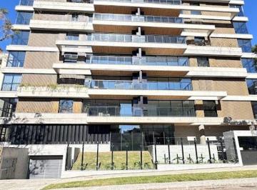 Apartamento de 3 quartos, Curitiba · LANÇAMENTO PRONTO NOVO. Apartamento de 134,77 m², 3 suítes, e 2 vagas no Centro