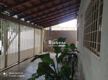4298dce634509d8f220372718fea6c2642893089 · casa com4 dormitórios , bem localizada no bairro
