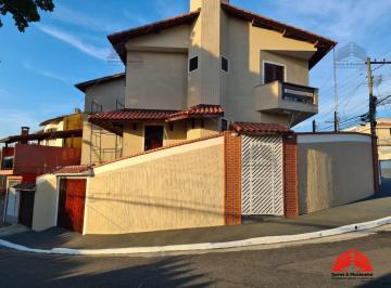 Foto 01 · Sobrado a venda em Guarulhos 164m² com 3 suítes, 4 banheiros, 6 vagas de garagem, ar-condicionado, c