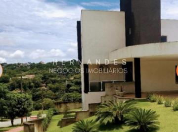 Foto 01 · Casa de alto padrão disponível para venda em condomínio fechado!