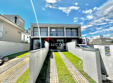 Casa · 115m² · 2 Quartos · 2 Vagas · Casa em  Rua Leonel Pereira - Cachoeira do Bom Jesus - Florianópolis/SC