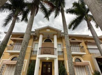 1e108b57a7df7a0234d4a049e2cd2317b01279f5 · Casa com 4 dormitórios à venda, 750 m² por R$ 4.500.000,00 - Perímetro Urbano - Sarapuí/SP
