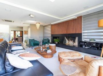 1 · Casa de 515m² com 4 quartos sendo 3 suítes em Cacupé