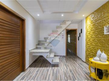 Casa · 250m² · 3 Quartos · 2 Vagas · Sobrado com 3 dormitórios, sendo 3 suítes à venda no Jardim Cumbica