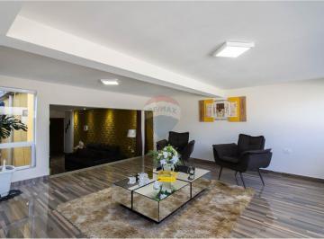 Casa · 250m² · 3 Quartos · 2 Vagas · Sobrado com 3 dormitórios, sendo 3 suítes à venda no Jardim Cumbica