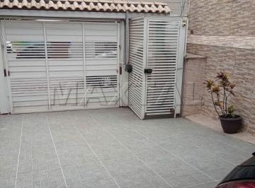 Casa · 300m² · 4 Quartos · 3 Vagas · Sobrado à venda no alto de Santana, com 4 dormitórios, sendo 1 suíte e 3 vagas.