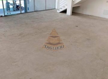 Comercial · 281m² · 4 Vagas · Aluga-se ou vende-se :Loja com 281,32 m² ao lado do metrô Vila Prudente!