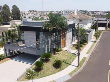 Casa · 470m² · 3 Quartos · 4 Vagas · Gaivota II maravilhoso sobrado com 3 dormitórios
