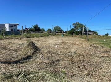 Foto 01 · Terreno Urbano, sem benfeitorias, pronto para construir