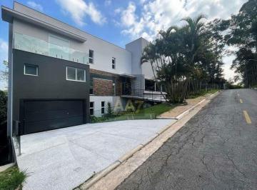 Casa · 435m² · 4 Quartos · 8 Vagas · Chácara dos Lagos - ZERO KM! Moderna, linda, 4 suítes, vista!