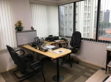 Comercial · 49m² · 1 Vaga · Conjunto comercial com 49m² para locação