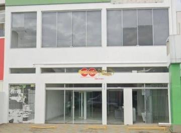 2708d425c7e81bf8748aef7c09400b4cfd64865a · Salão Comercial / Jardim de Lucca
