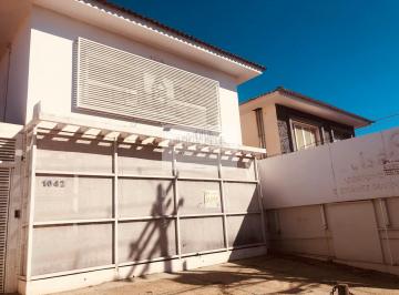 Casa · 430m² · Sobrado Comercial próximo à Santa Casa