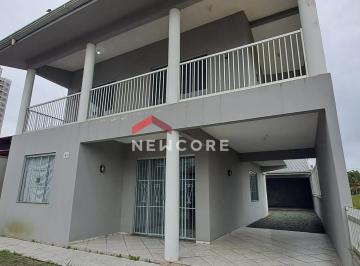 Casa · 180m² · 4 Quartos · 6 Vagas · Sobrado em Rua Estados Unidos - Itacolomi - Balneário Piçarras/SC