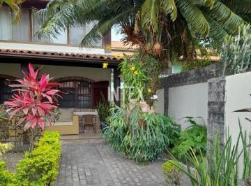 Foto 03 · Imperdível oportunidade: Casa à venda em Niterói-RJ, Piratininga, 6 quartos, 2 suítes, 1 sala, 4 ban