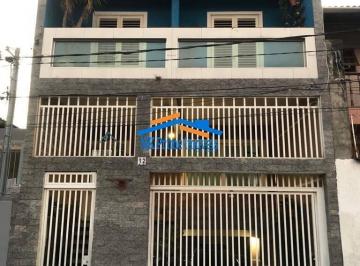 Casa · 244m² · 3 Quartos · 1 Vaga · Lindo sobrado com 3 dormitórios - Km 18 - Osasco