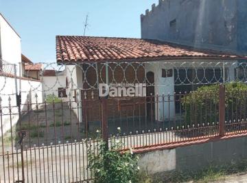 Casa · 148m² · 3 Quartos · 3 Vagas · Casa à venda, 3 quartos, 1 suíte, 3 vagas, Parque São Jorge - Taubaté/SP
