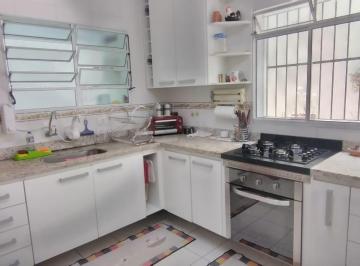 Casa de 3 quartos, São Paulo · Sobrado com 3 dormitórios sendo 1 , garagem para 3 autos com portão automatizado