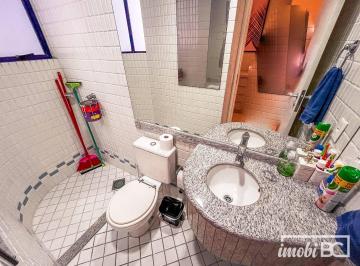 Banheiro · Sala à venda, 55 m² por R$ 990.000,00 - Centro - Balneário Camboriú/SC