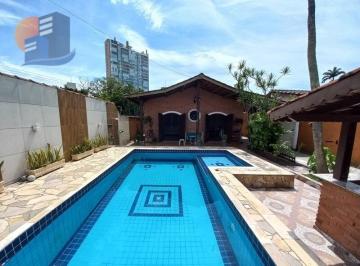 Casa · 212m² · 3 Quartos · 6 Vagas · OPORTUNIDADE LADO PRAIA PRONTA PARA MORAR!