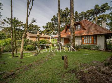 Casa · 276m² · 1 Vaga · CASA À VENDA EM CANELA COM QUATRO DORMITÓRIOS!