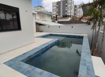 Casa · 173m² · 3 Quartos · 2 Vagas · Casa Alto Padrão em Pedra Branca, Palhoça/SC