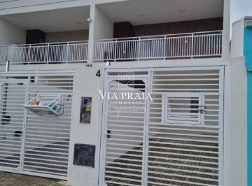 Foto 01 · Apartamento amplo, mobiliado próximo da praia em localização privilegiada