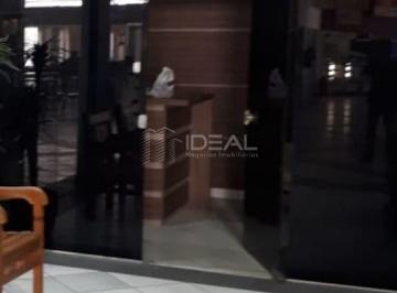 Comercial en Venda   · Imóvel Comercial com 1 Vaga no Coração de Campos