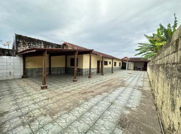 Casa de 2 quartos, Mongaguá · Casa de lote inteiro a 500 metros da Praia em Mongaguá