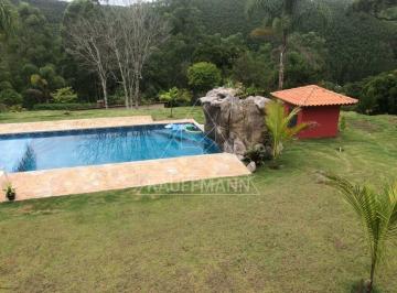 Rural · 212m² · 3 Quartos · 8 Vagas · Casa de 212m² com 3 Dormitórios e 2 Suítes à Venda em Guararema.