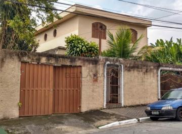 Casa · 250m² · 4 Quartos · 7 Vagas · Sobrado com 4 dormitórios e 7 vagas no Alto da Mooca.