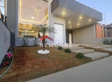 Casa · 170m² · 3 Quartos · 3 Vagas · Casa de condomínio em  Rua Júlio Antonio Filho - Lívia III - Botucatu/SP