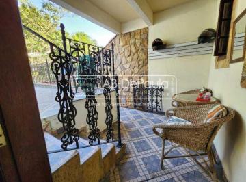 Casa · 129m² · 3 Quartos · 1 Vaga · VILA VALQUEIRE - Excelente oportunidade de moradia. 03 amplos dormitórios (1 Suí